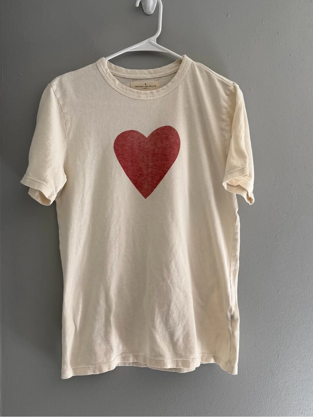 Imogene + Willie Heart Shirt - Picture 1 of 7